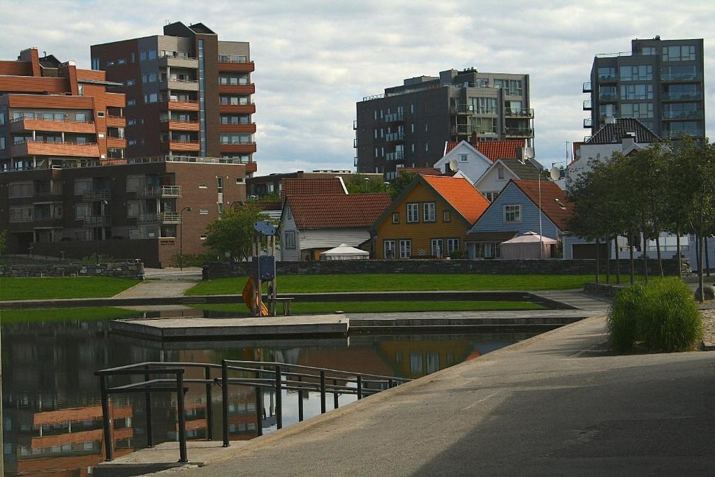 Stavanger Small Apartments - City Centre Exterior photo
